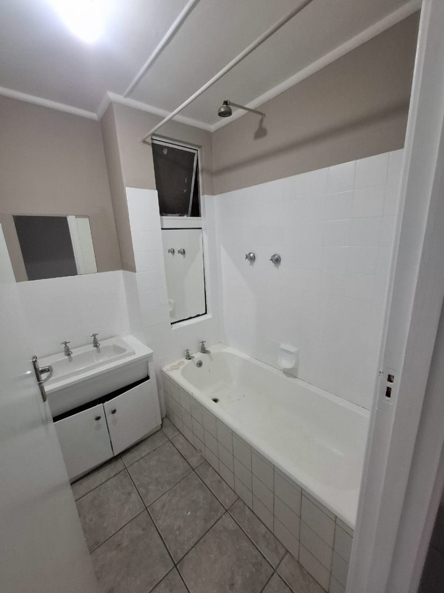 2 Bedroom Property for Sale in Cambridge West Eastern Cape